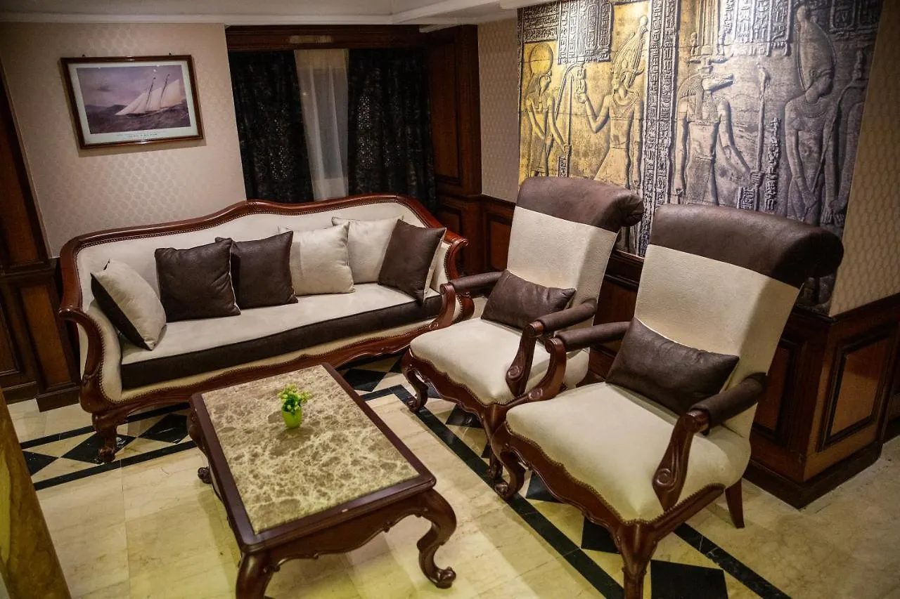 Champollion II 5 Stars Nile Cruise Hotell Luxor Egypten