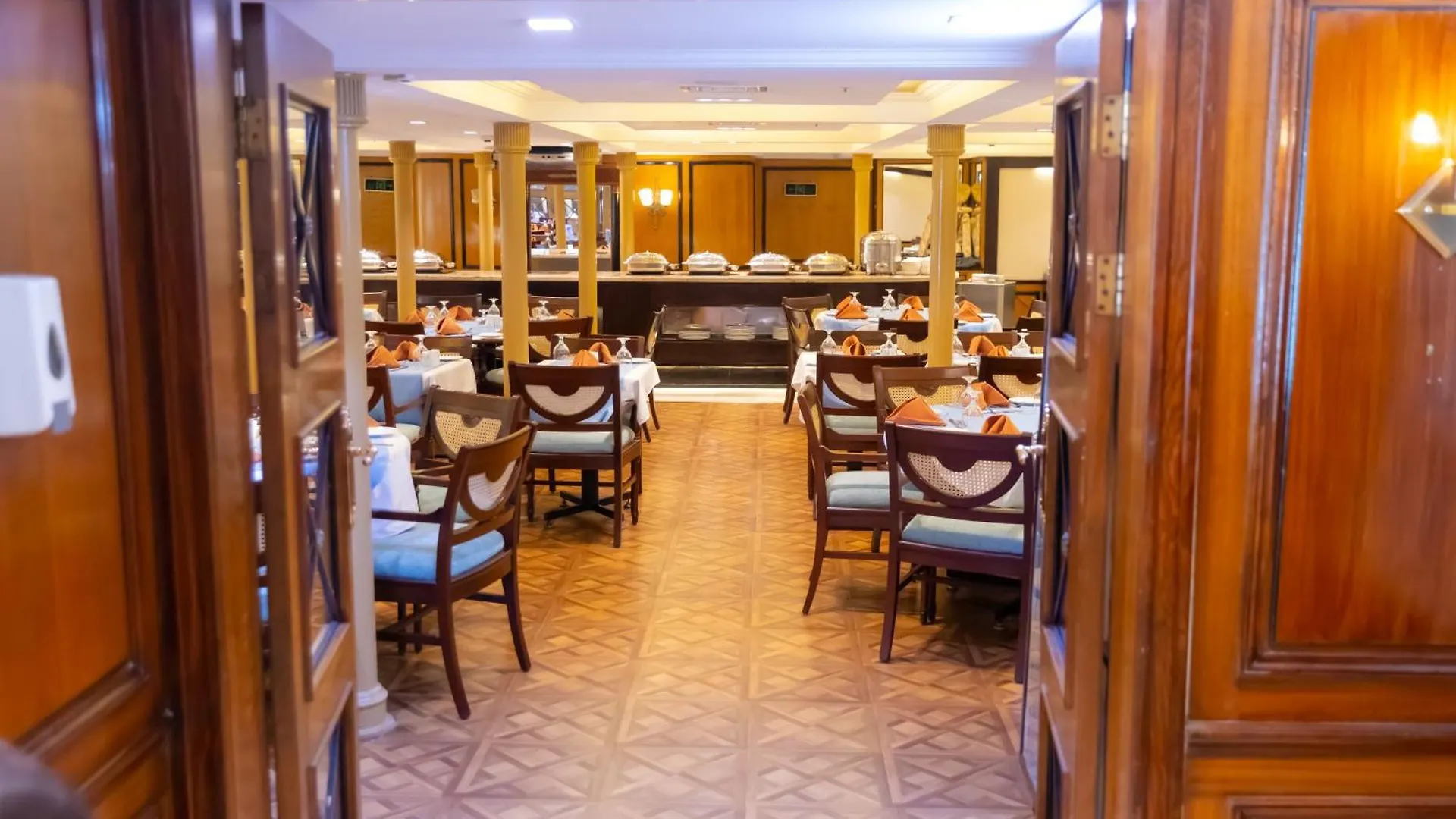 Champollion II 5 Stars Nile Cruise Hotell Luxor