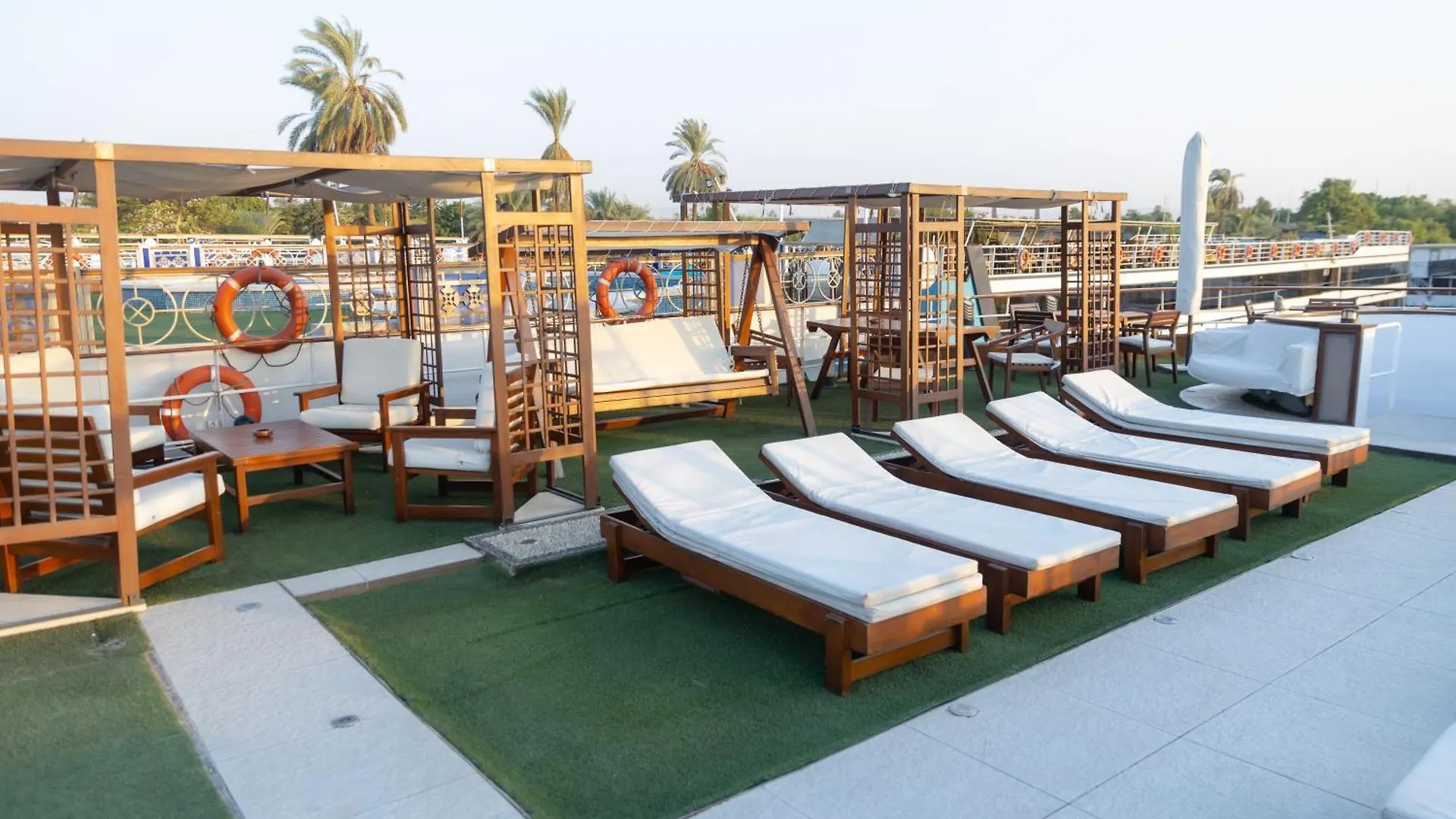 Champollion II 5 Stars Nile Cruise Hotell Luxor Båthotell